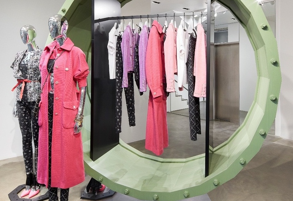 Chanel открыл pop-up пространство в московском концепт-сторе Aizel